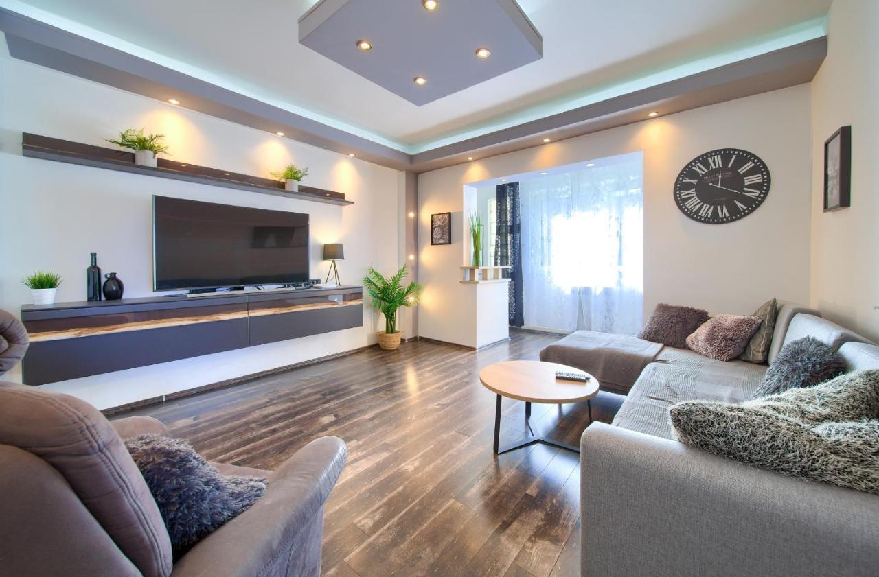 Luxury Apartments Vanessa, Njivice Esterno foto